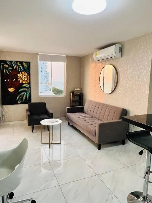 Stylish & Renovated Condo In El Laguito, Cartagena